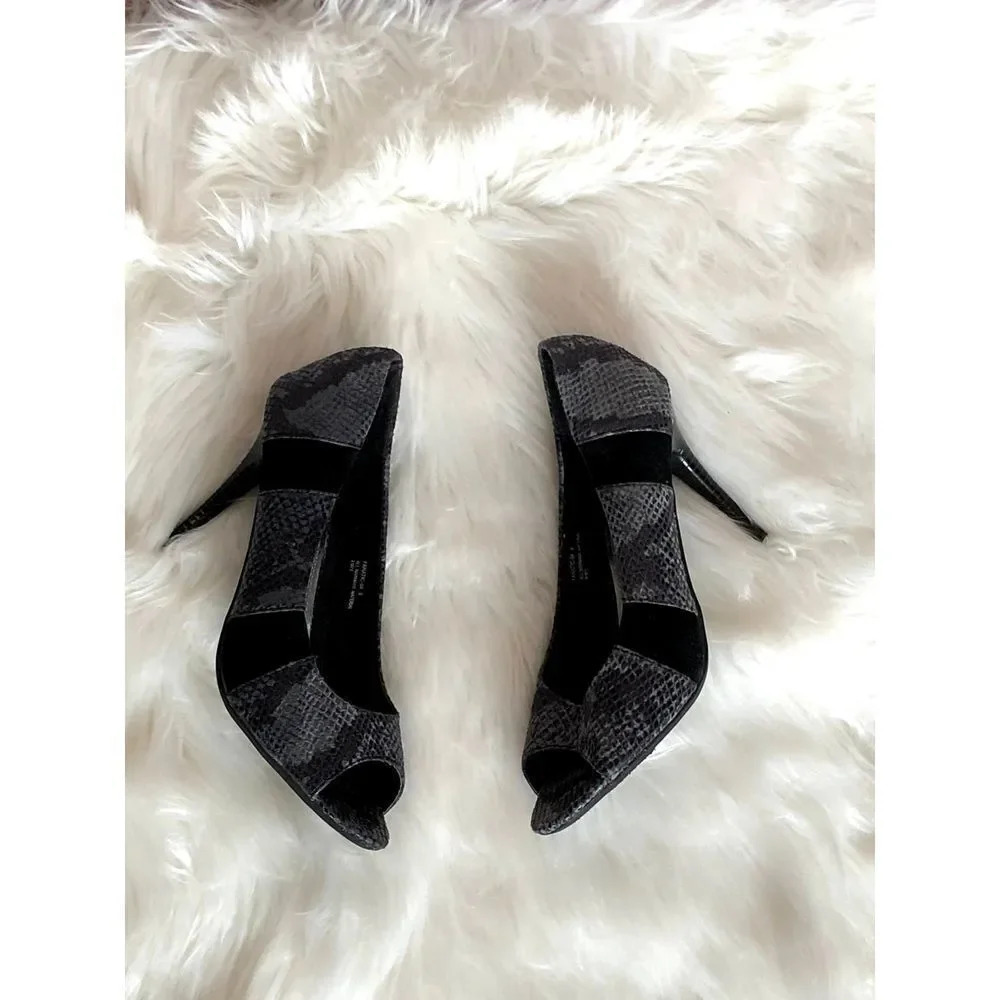 Pre-Owned Anne Michelle Snake Pattern Heels Size 9
